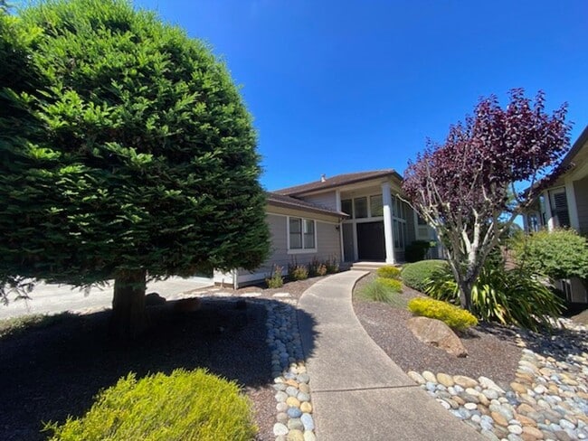 Glen Heights Condo - Glen Heights Condo