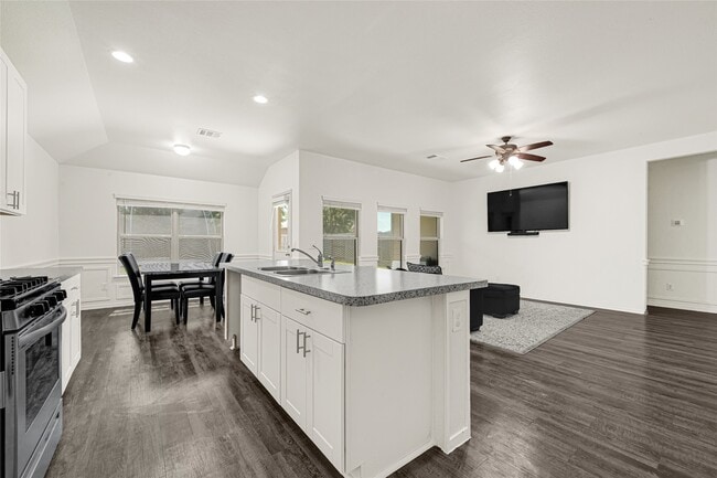 Photo - 3022 Sandpiper Dr