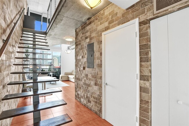 Photo - 690 SW 1st Ct