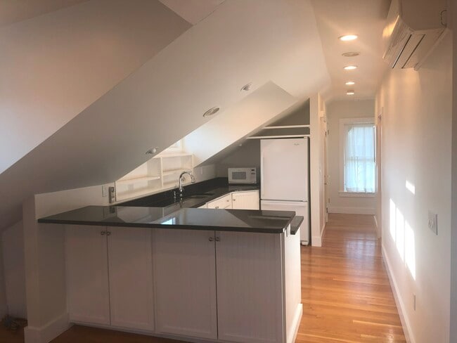 Photo - 69 Doyle Ave Unit 3