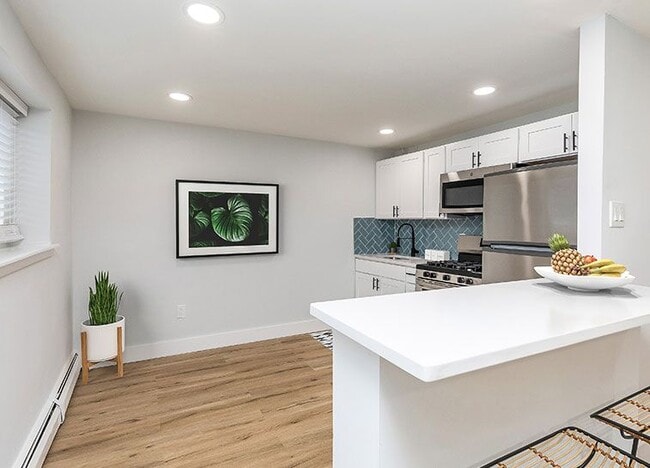 Breakfast Bar*