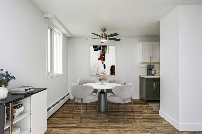 Photo - Oliver Place