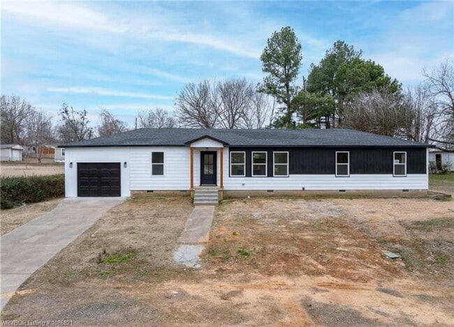 Photo - 48 W Gary St