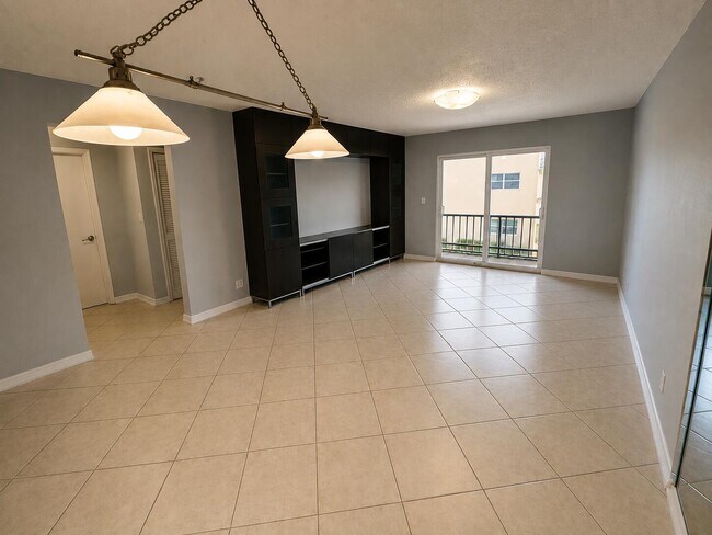 Photo - 4116 NW 88th Ave Unit 207