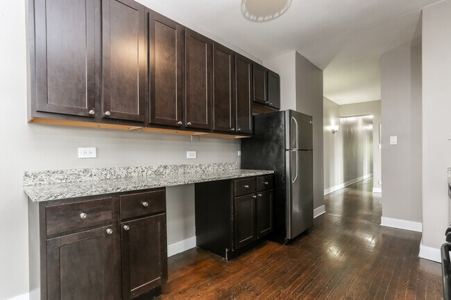 Photo - 2647 W Potomac Ave Condo Unit 1