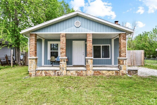 Building Photo - 1711 W Florida St Rental