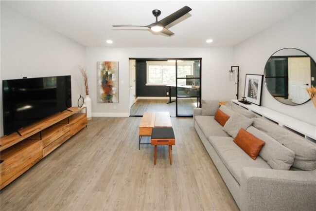 Photo - 1468 Briarwood Rd NE Unidad 515