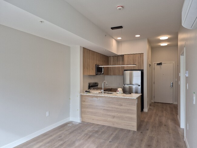 Photo - 416 Royal Ave Unit 304