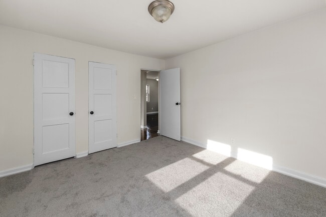 Ivy Lane Apartments