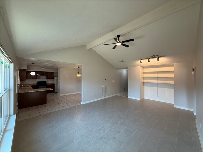 Photo - 5850 Fallengate Dr