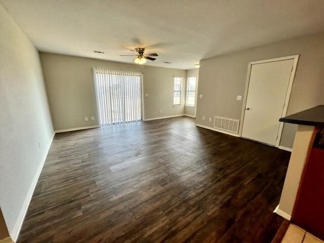 Photo - 889 N Lola Ln