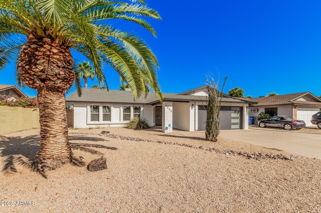 Photo - 4950 W Grovers Ave