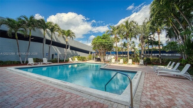 Building Photo - 3031 N Ocean Blvd Unit 903