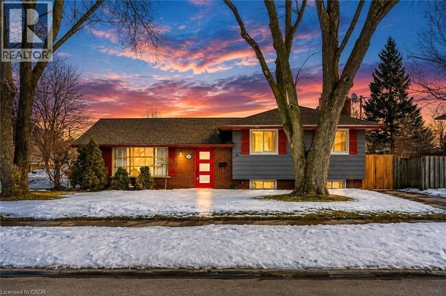 Photo - 33 Fairlawn Rd