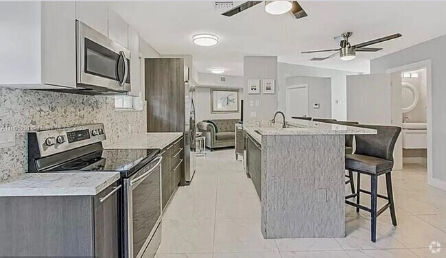 Building Photo - 725 SE 14th Ct Rental