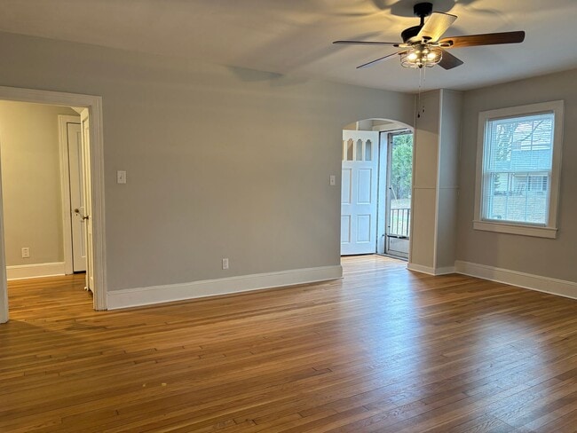 Photo - 3 Bedroom, 2 Bathroom House in Eden!