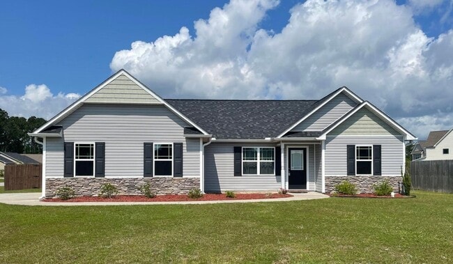Welcome to Breakwater Drive! - Welcome to Breakwater Drive! House