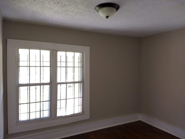 Photo - 481 Marianna St