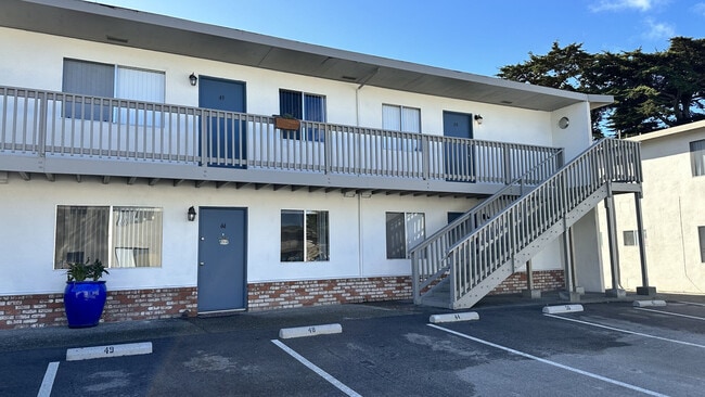 Photo - Marina Crescent