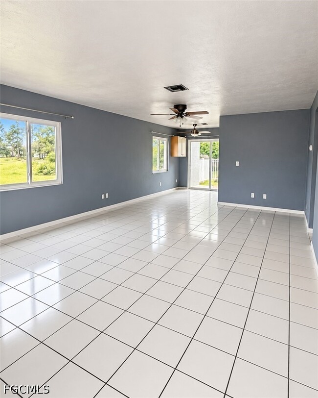 5254 Coronado Pkwy