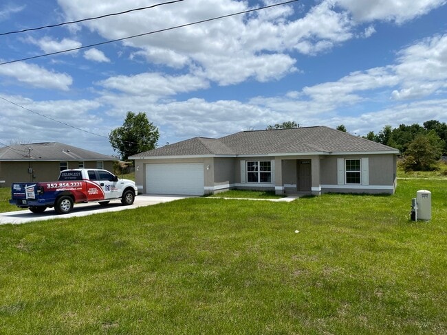 Photo - Desirable SE Neighborhood - 3/2/2 Silver Spring Shores **Available NOW**