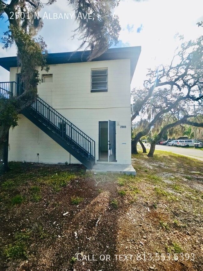 Photo - 2901 N Albany Ave Unidad 4