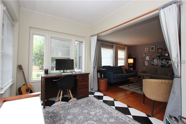 Photo - 417 E Gore St
