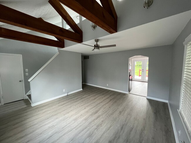 Photo - 12208 Ridge Crest Dr