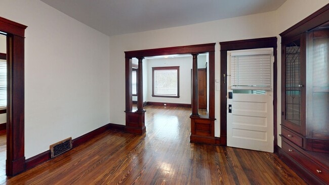 Photo - 3735 W.47th Pl. Unidad Up