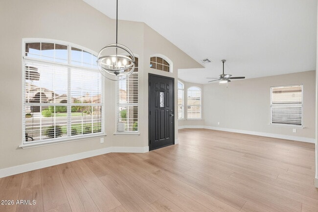 9941 W Tonopah Dr