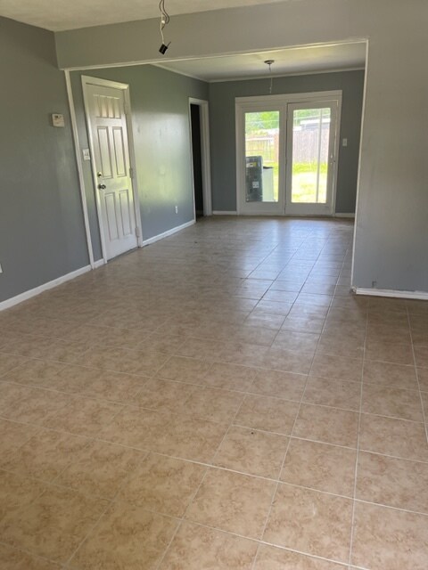 Photo - 9022 Avalon Dr