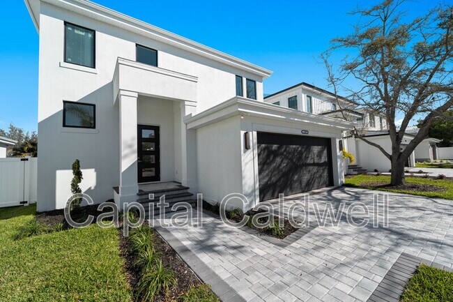 Building Photo - 2355 Bahia Vista St