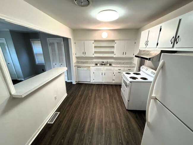 Photo - 1755 Cornelia Ln