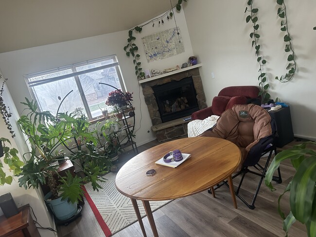 Photo - 1290a Rimrock Dr