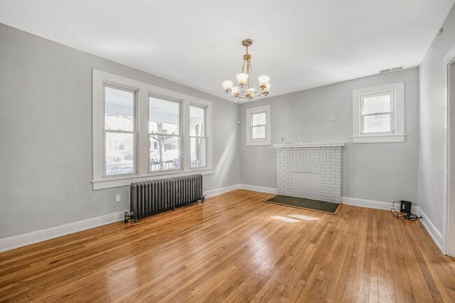 Photo - 3216 22nd St NE