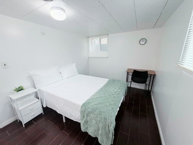 Photo - 1711 S 1300 E