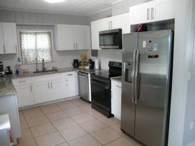 Photo - 431 Virginia Dr