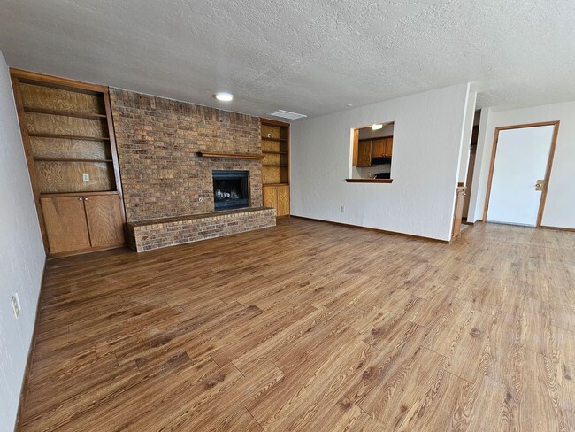Photo - (3) Bed/(2) Bath West Norman Duplex! Available NOW!