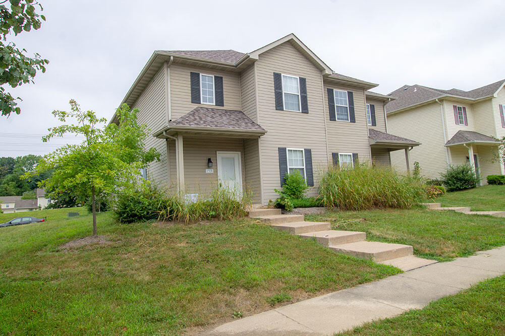 Photo - 1931 Center St Townhome