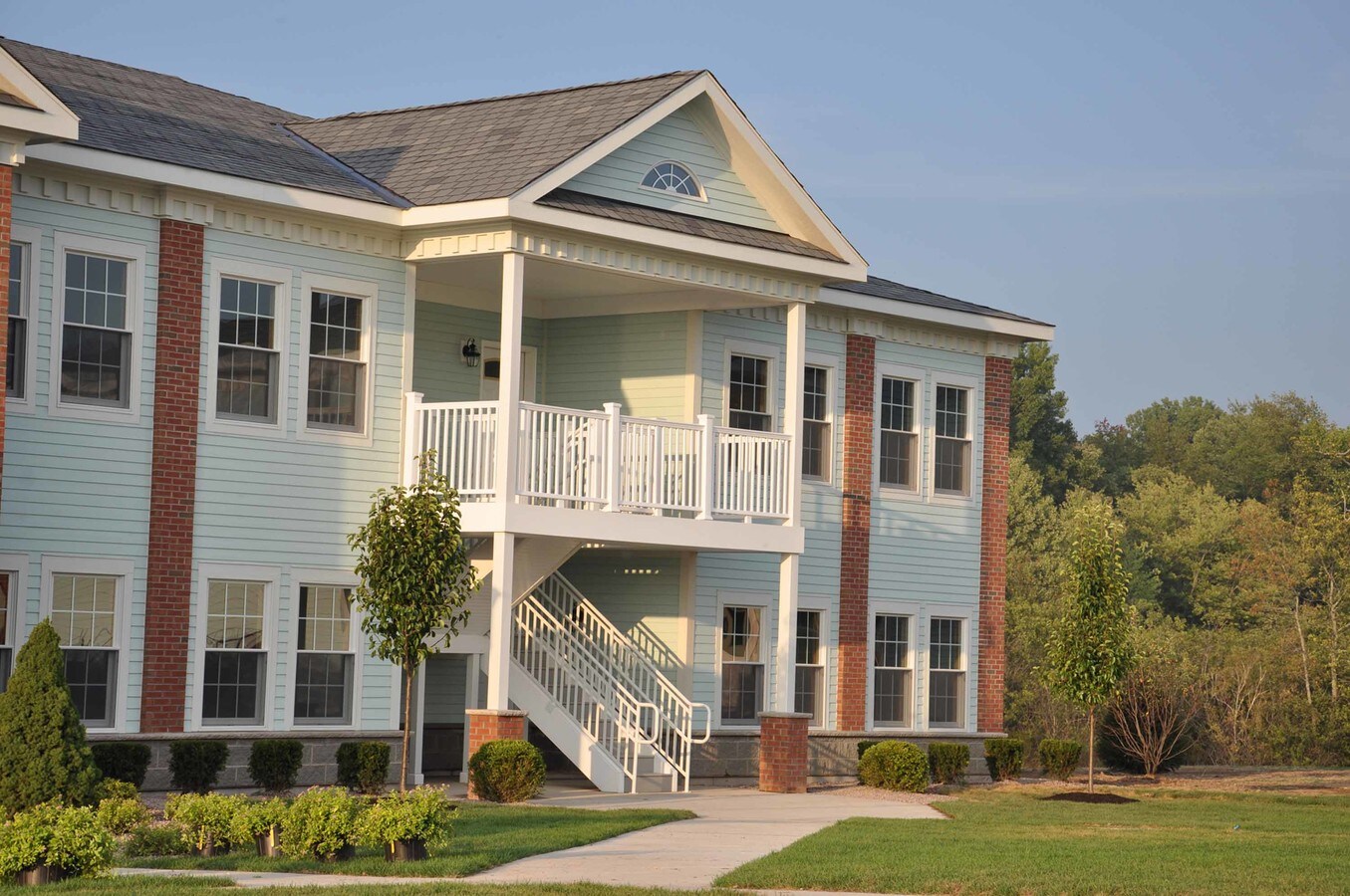 Creekside Lane Apartments at Madison Barracks - Creekside Lane Apartments at Madison Barracks