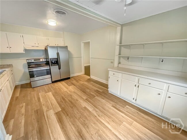 Photo - 2319 E 42nd St