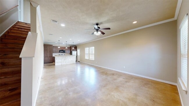 Photo - 3403 Cullen Trail