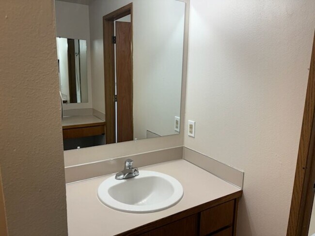 Photo - 12115-12117 BG Sutton Place Unit 12117