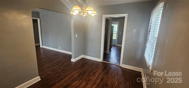 Photo - 400 Keswick Ave