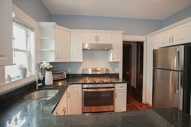 Photo - 50 Holyoke Rd Unit 1