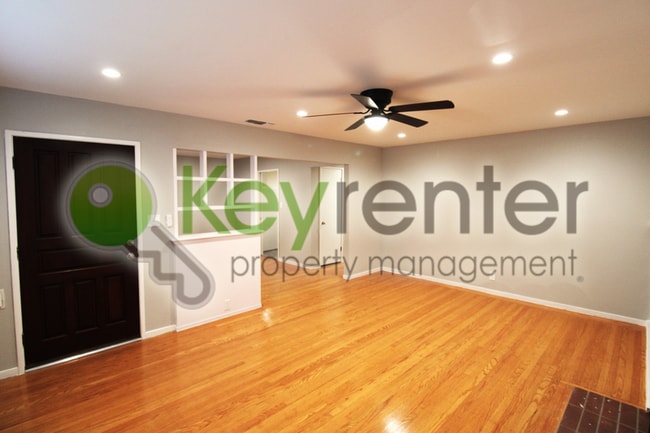 Photo - 2457 39th Ave