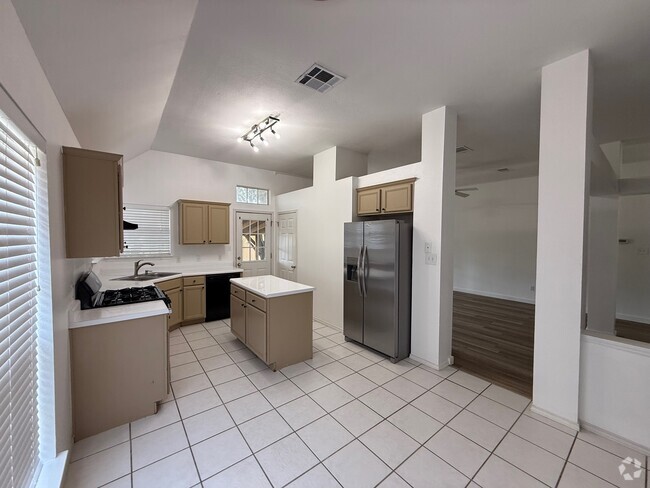 Building Photo - 1608 Parkwood Dr Rental