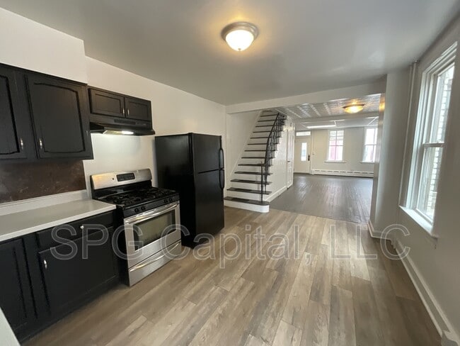 Photo - 19 S Lee St