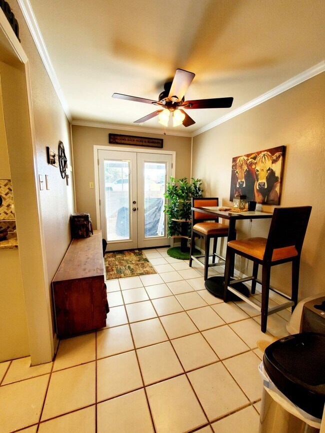 Ridgecrest Condo Unit Ridgecrest Condo 14 OffCampus Housing