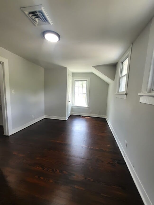 980 Harte Dr SW Unit 3